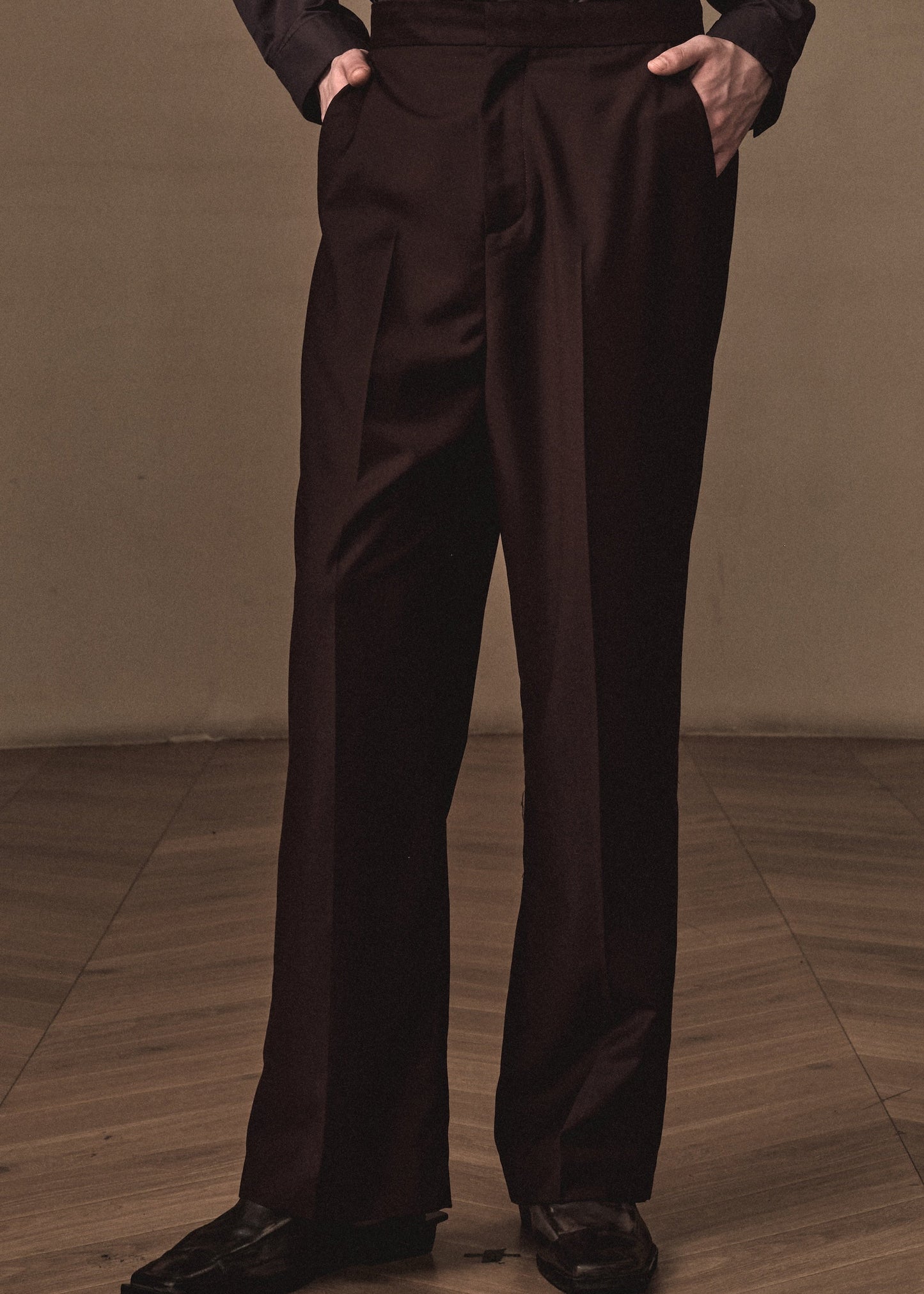 CLASSIC SLIM TROUSERS