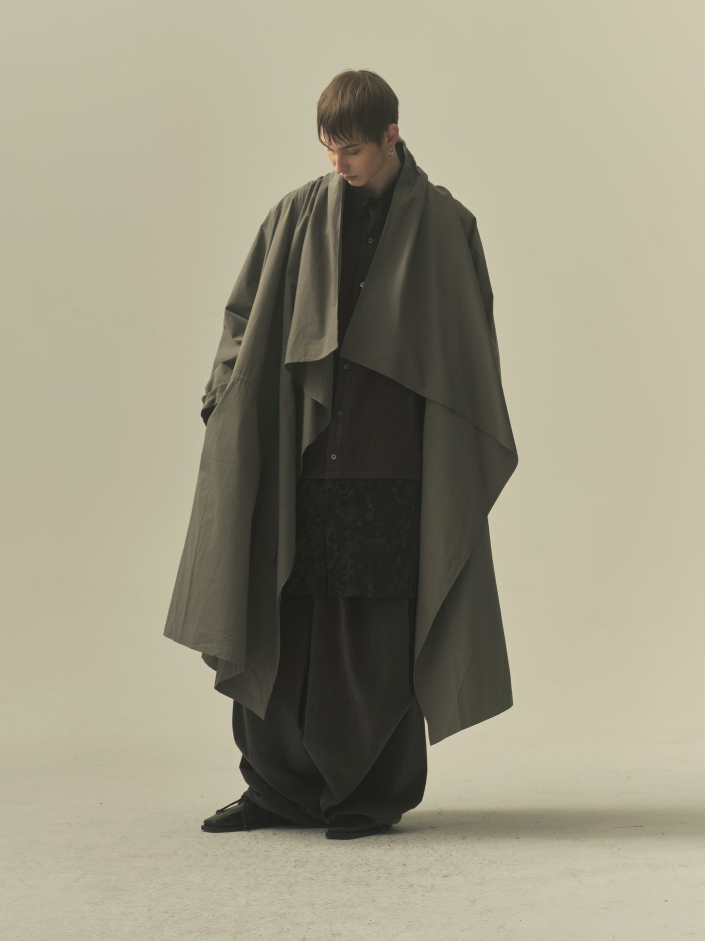 OVERSIZE DRAWSTRING COAT