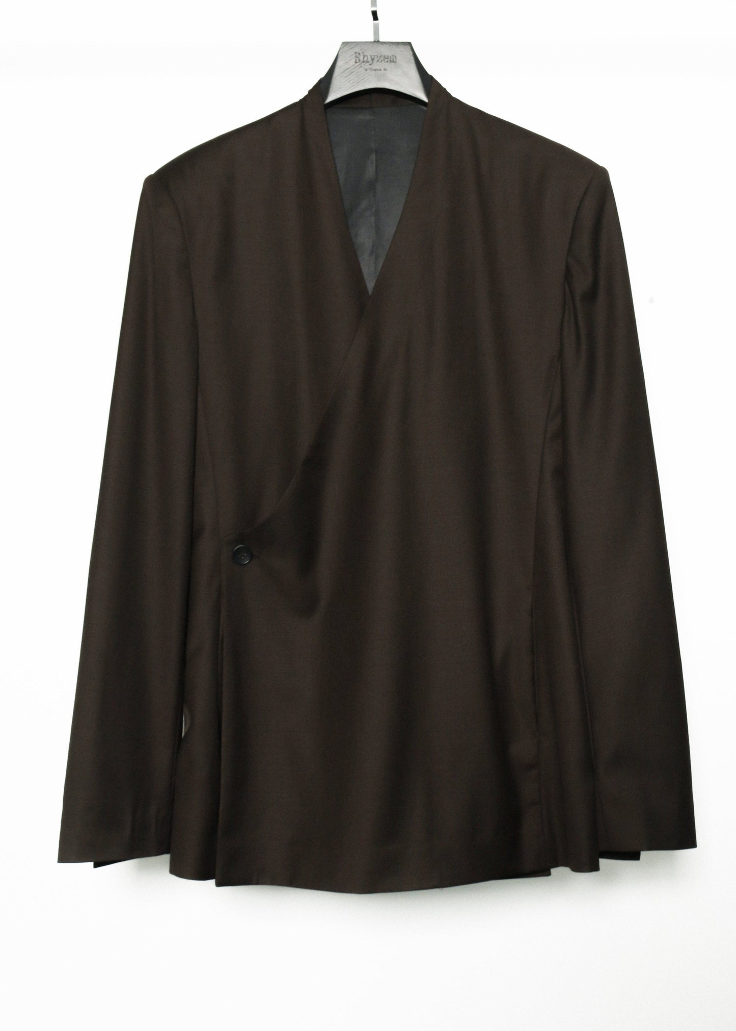 CLASSIC COLLARLESS SLOPING JACKET