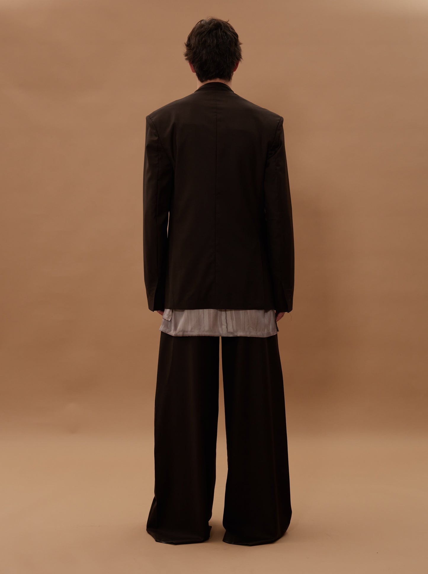 CLASSIC COLLARLESS SLOPING JACKET
